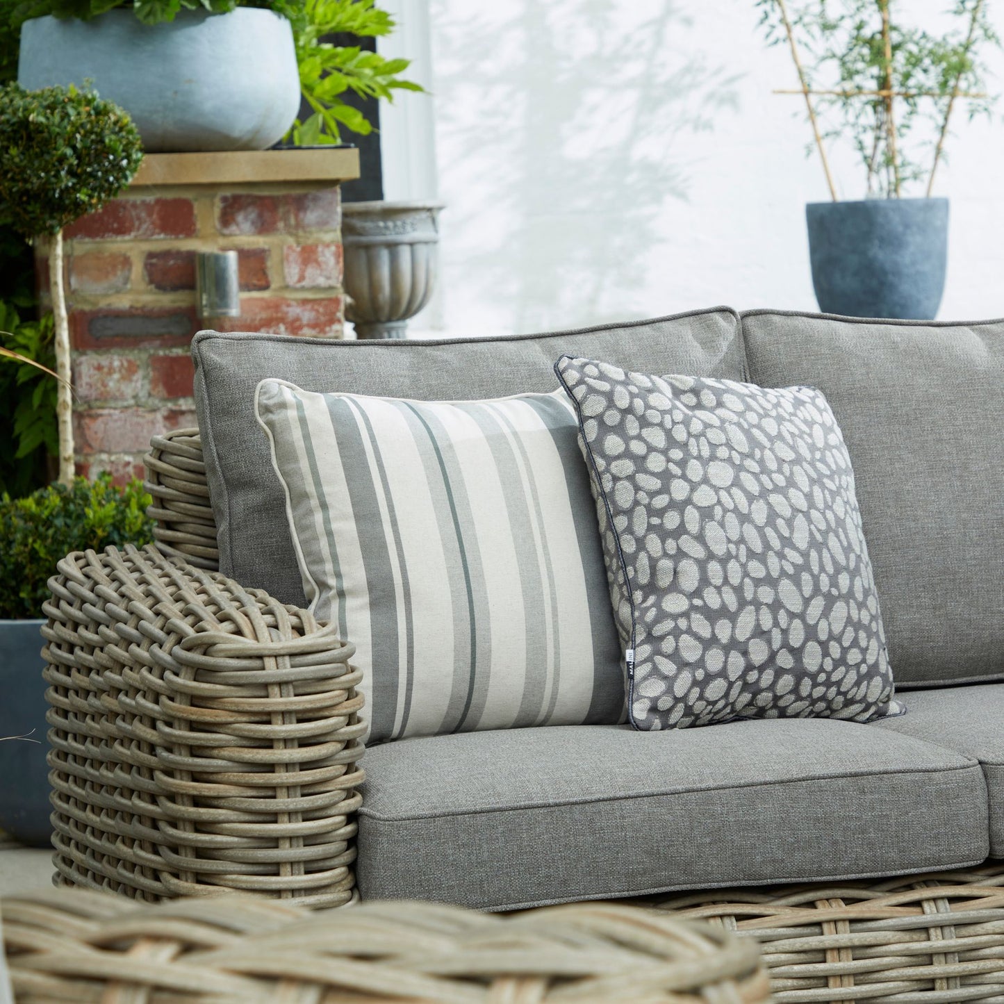 Sorrento Grey Wicker Outdoor Five Seater Set