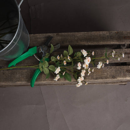 Set of 3 Artificial Flowers Cream Wild Meadow Rose Stems