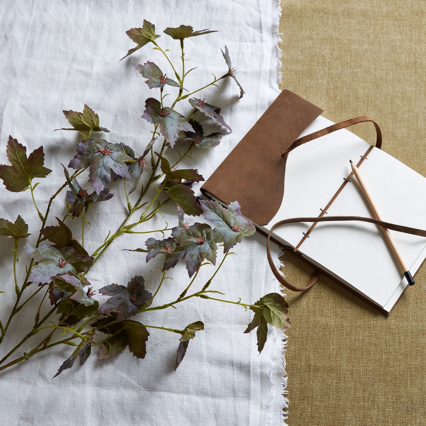 Set of 3 Artificial Flowers Variegated Maple Leaf Stems