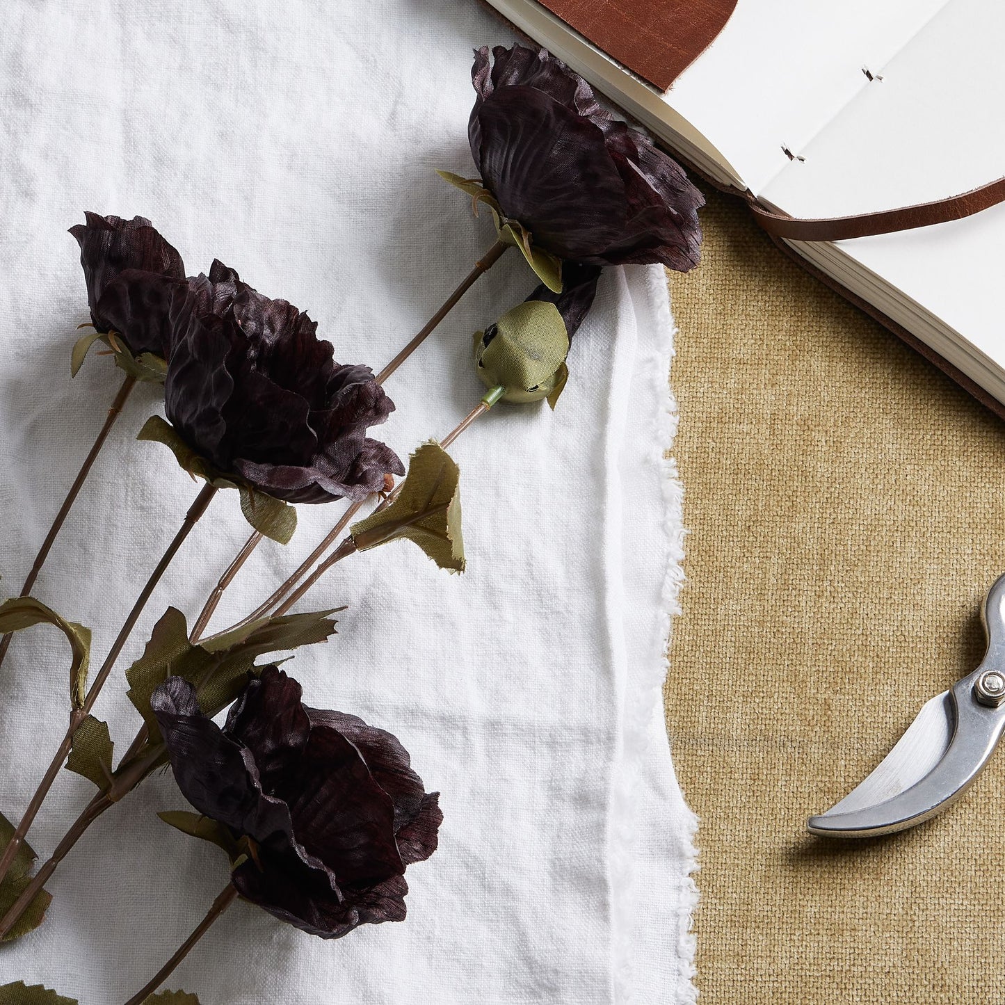 Set of 3 Artificial Flowers Tall Black Poppy Stems