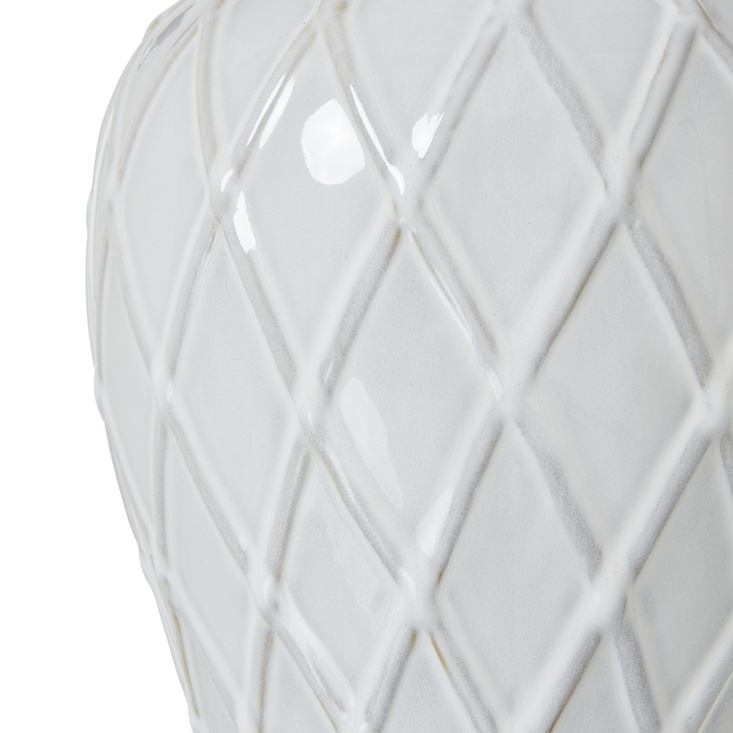 Banneville White Ceramic Lattice Diamond Ginger Jar Lamp With Linen Shade