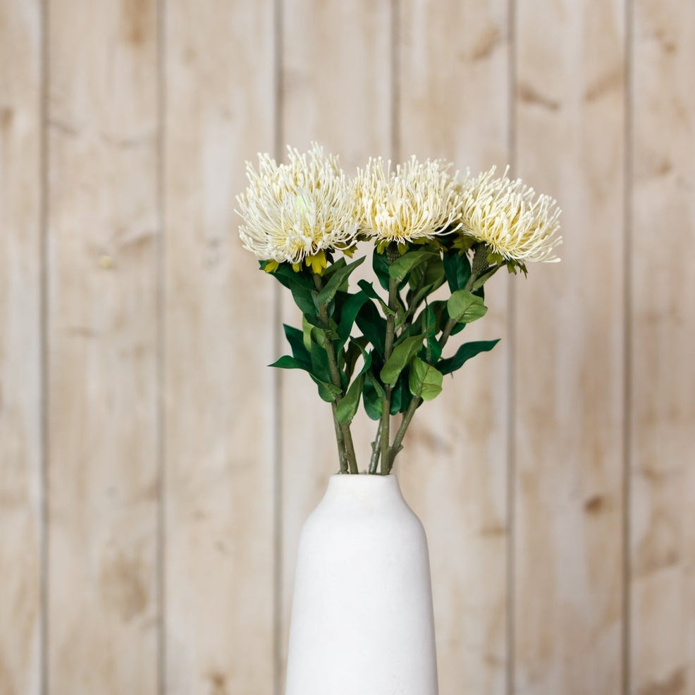 Set of 3 Artificial Flowers Cream Protea Lorea Stems