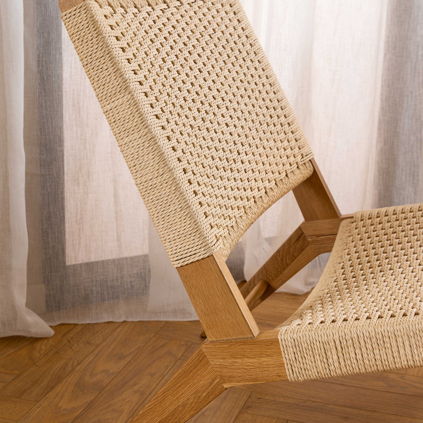 Wigletree Cream and Natural Oak Wood Lounge Chair