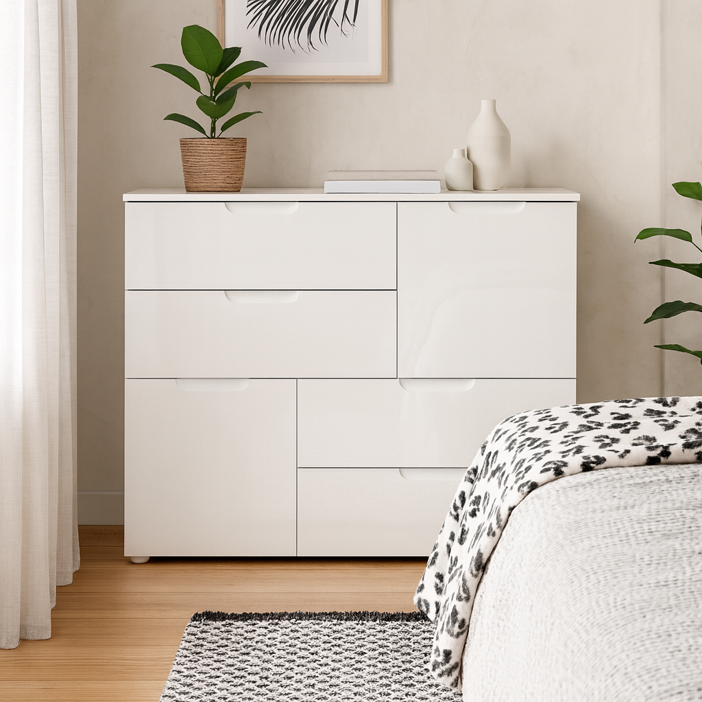 Leipzig White Gloss Chest of 4 Drawers 2 Doors