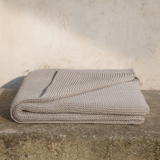 Pa Tung Double Grey Knitted Throw
