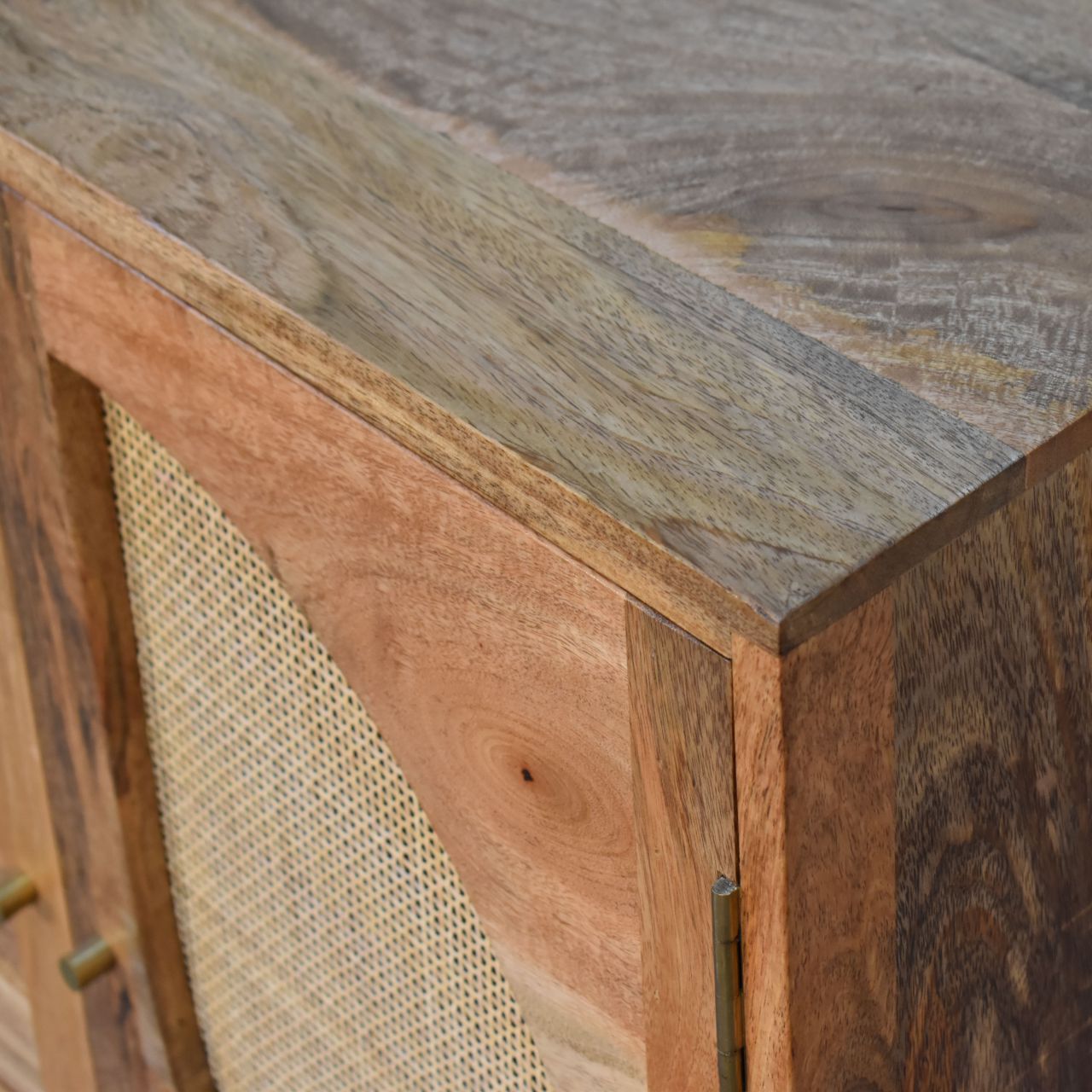 Desenzano Mango Wood 2 Door Cabinet Hessian Knit Leaf