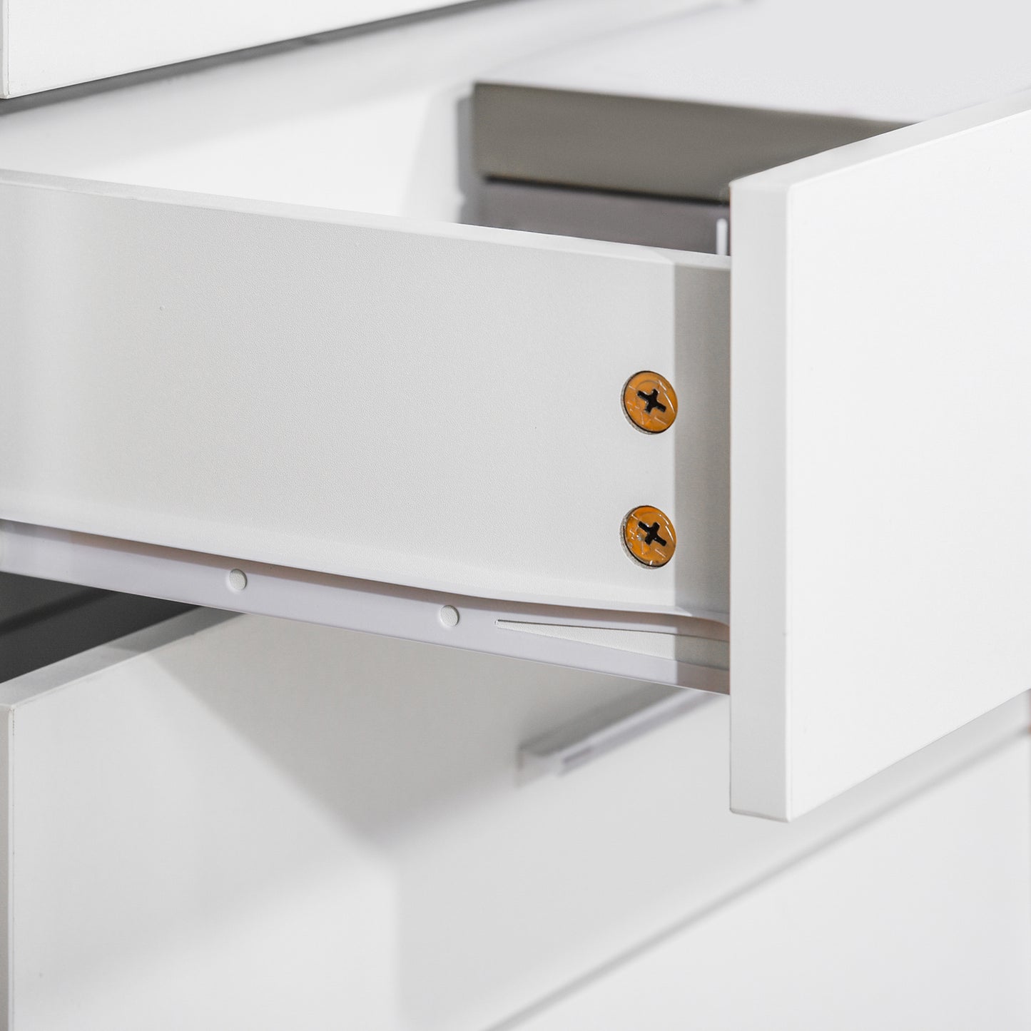 Ziroma Metal And Wood White 4 Drawer Storage Chest