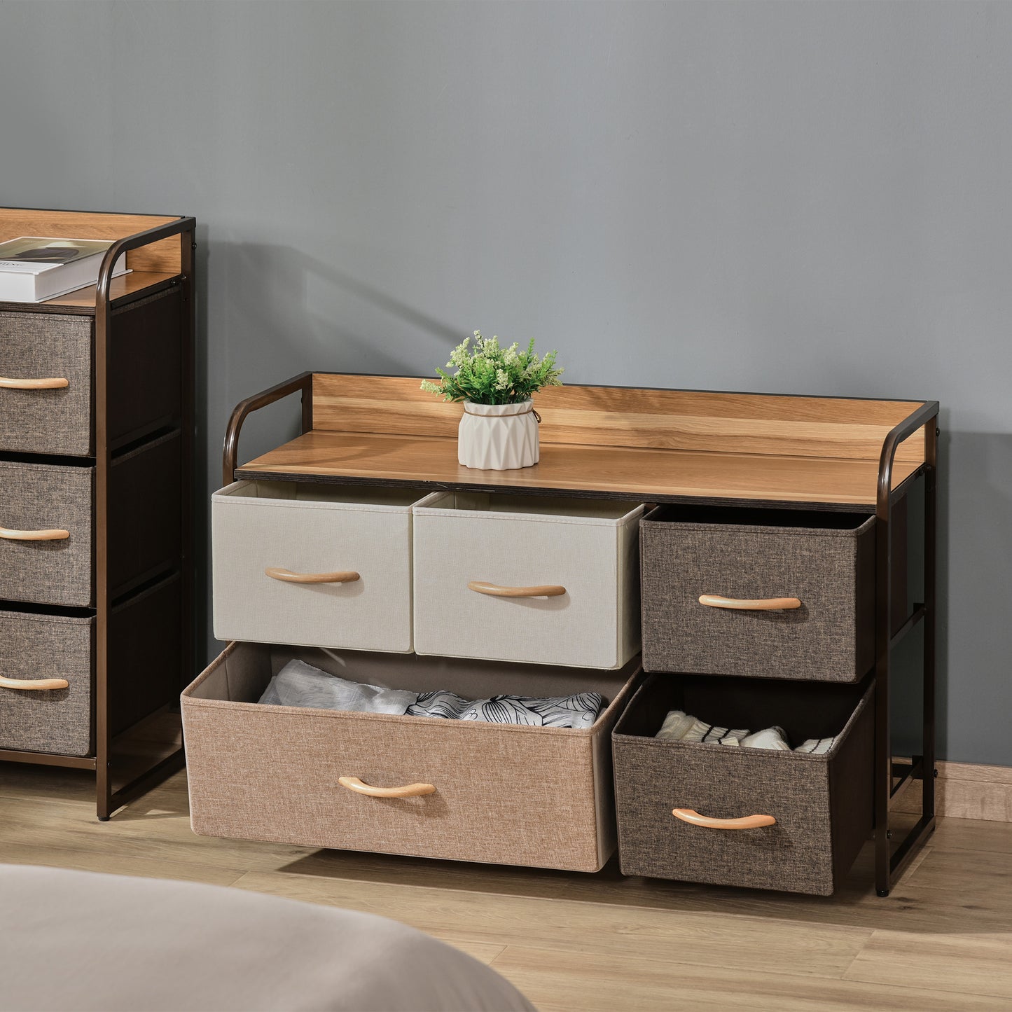 Zini Brown 5 Linen Drawers Dresser With Steel Frame And Wood Top