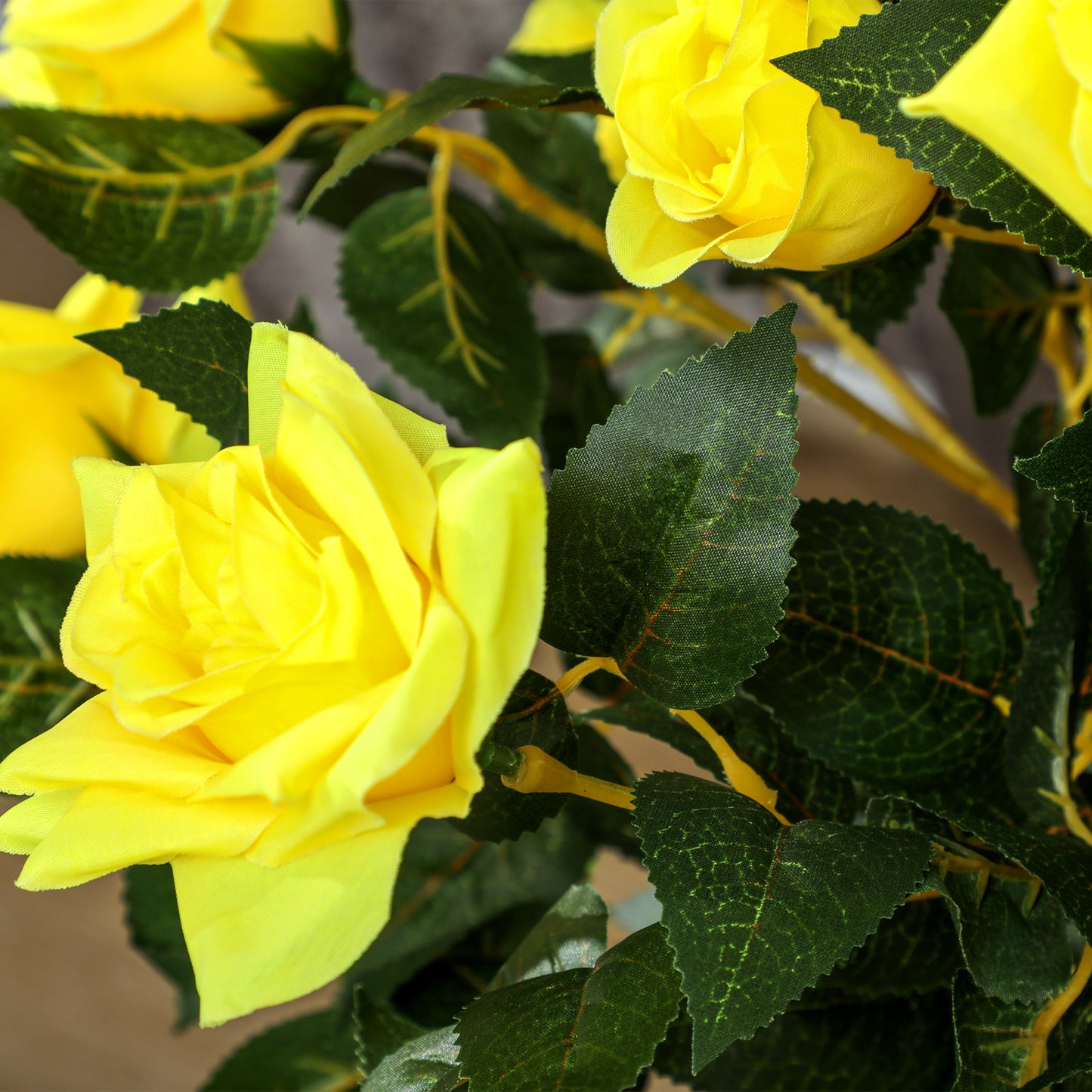 Velelo Set Of 2 Artificial White Rose Floral Plants In Pots H8 90cm Yellow